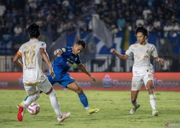 Kemenangan Manis: Cornell Bersyukur Raih Satu Poin dari Persib