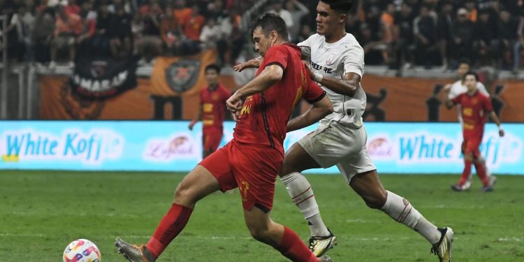 Macan Kemayoran Perkasa di Kandang, Persis Gigit Jari