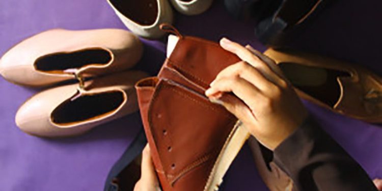 Tebak Rahasia Tersembunyi di balik Setiap Langkah: Misteri Sepatumu Terungkap