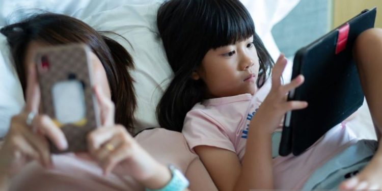 Dampak Tablet: Bisakah Gadget Merampas Kendali Amarah Anak Anda?