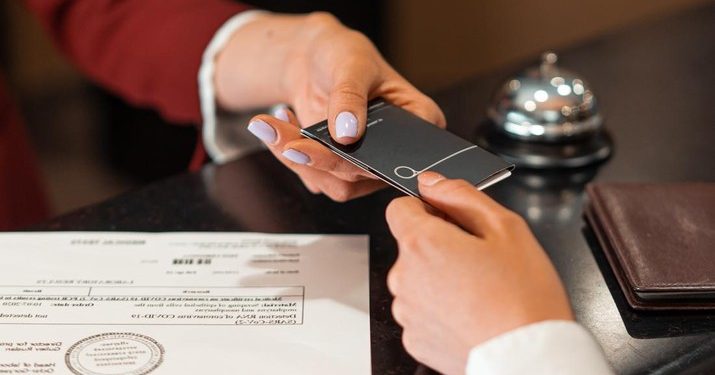 Bisnis Hotel Indonesia: Terkikis Borok Menggerogoti