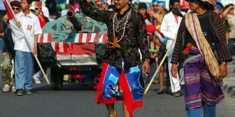 Kostum Merdeka: Tampil Patriotik dengan Gaya Simpel dan Menawan