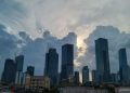Jakarta Semangat Memulai Senin Ceria di Bawah Langit Cerah Berawan