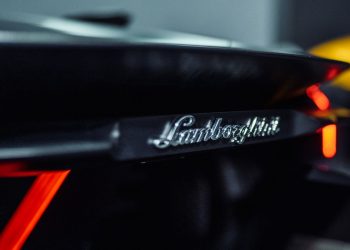 Lamborghini Mengaum ke Puncak, Pecahkan Rekor Penjualan yang Mencengangkan
