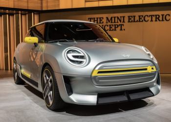 Waspada! Bahaya Kebakaran Mengintai di Hatchback Listrik Ini