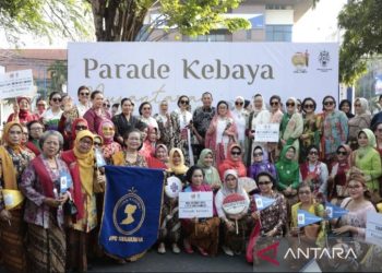 Parade Kebaya: Solo Jaga Tradisi Melalui Fesyen yang Mengagumkan