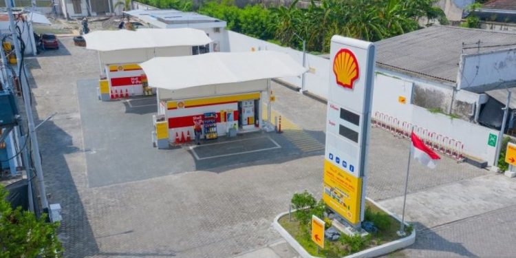 Persaingan Ketat Pertamina dan Shell dalam Perang Harga BBM