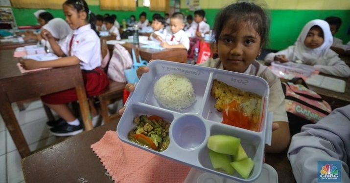 Mengintip Program Makan Bergizi Gratis Prabowo: Kebutuhan Belanja Modal Rp 20 Triliun