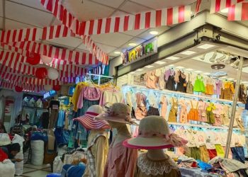 Banjir Baju Anak Impor di Tanah Abang: Murah tapi Awas Bahaya