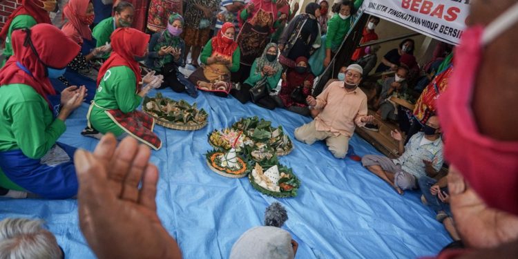 Tata Krama Makan Islami: Adab, Doa, dan Manfaatnya