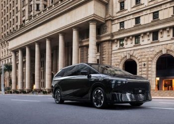 Xpeng Siap Tantang Kebijakan Impor Mobil Eropa dengan Pabrik Baru