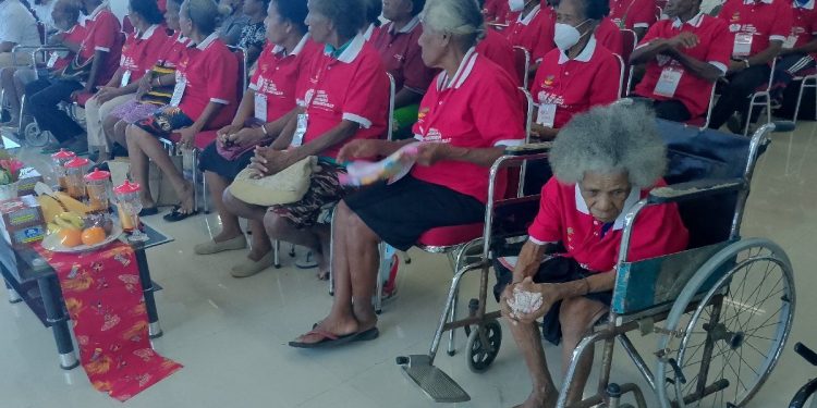 OASE untuk Lansia Numfor: Dana Otsus Menebar Cahaya Harapan