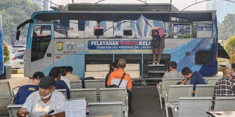 Bayar Pajak Kendaraan Tepat Waktu: Jelajahi Samsat Keliling di Jadetabek