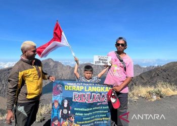 Pendaki Bocah Cetak Sejarah di Hari Kemerdekaan: Menaklukkan Rinjani
