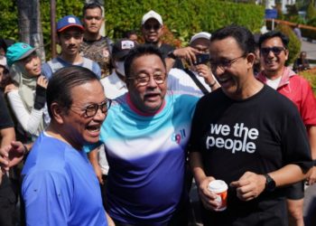 Megahnya Acara CFD: Duet Pramono-Rano dan Anies Sambut Paus