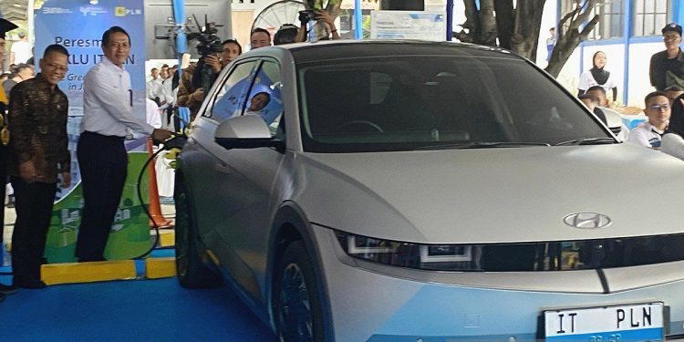 Kampus Hijau: Universitas Pertama di Indonesia Merangkul Kendaraan Listrik