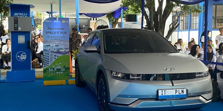PLN Jakarta Sediakan 1.000 Titik Pengisian Daya Kendaraan Listrik