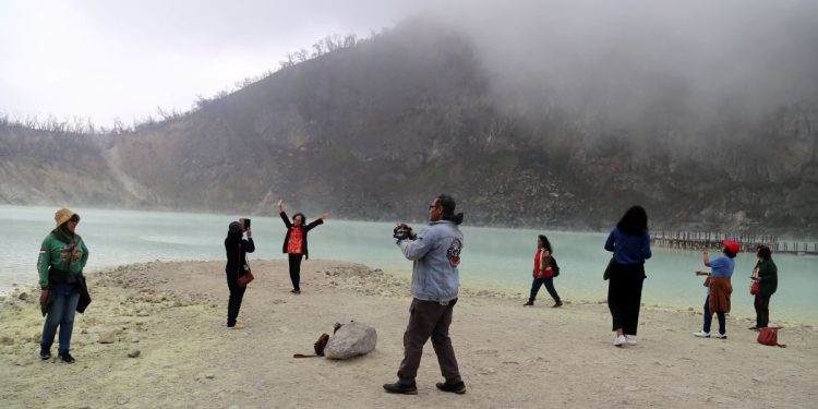 Destinasi Alam Membius di Jawa Barat: Jelajahi 7 Pesona Alam yang Mustahil Dilewatkan