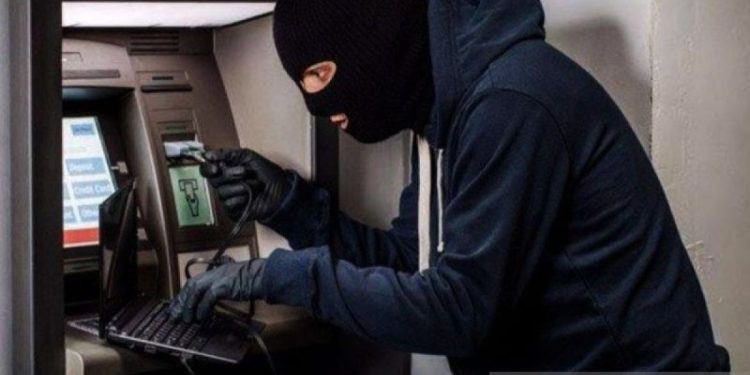 ATM Jebol, Dua Maling Gasak Ratusan Juta Rupiah dengan Modus Ganjal