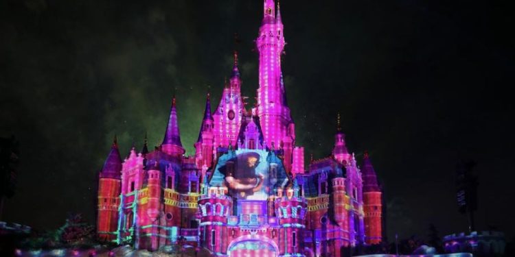 Keajaiban Bangkit: Shanghai Disney Resort Kembali Setelah Badai