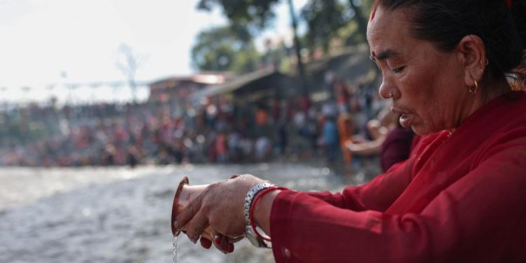 Album Asia: Melodi Ayah, Memperingati Ikatan Ayah-Anak di Nepal