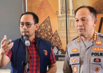 Dirreskrimum Polda DIY Kombes FX Endriadi saat memberikan keterangan kasus perampokan petugas Damkar Sleman di Mapolda DIY