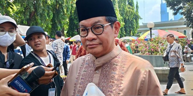 Mobil Mencurhat: Tanggapan Pramono, Solusi Nyata atau Ilusi?