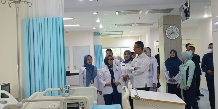 Penjagaan Ekstra Ketat: MRT Siap Layani Pengunjung Konser Bruno Mars di Jakarta