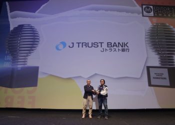 Penghargaan Bukti Komitmen J Trust Bank Lindungi Bumi