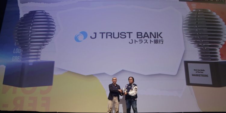 Penghargaan Bukti Komitmen J Trust Bank Lindungi Bumi