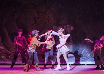 Petualangan Peter Pan di Negeri Dongeng Es