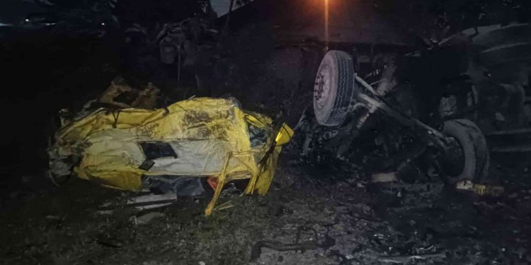 Truk Molen Tertabrak Kereta Api di Sedayu Bantul