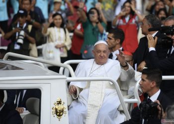 Ibu Kota yang Menawan: Kunjungan Sri Paus dan Tragedi Plumpang