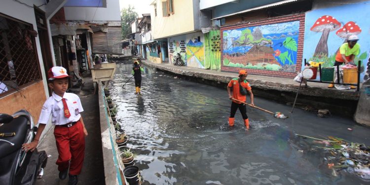 Hepatitis A: Ancaman Terselubung dari Makanan Mentah dan Lingkungan Tidak Higienis
