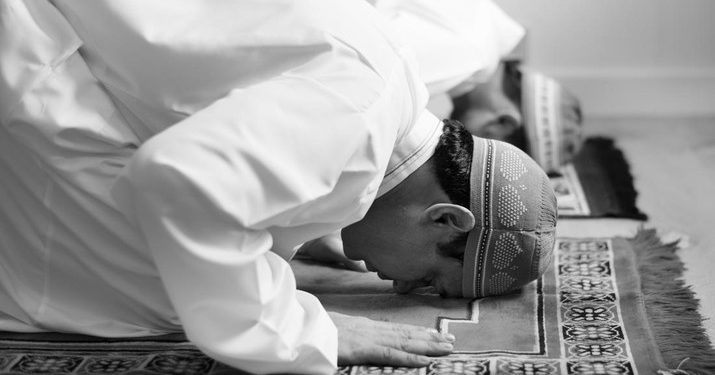 Menemukan Penghiburan dalam Doa: Panduan Melaksanakan Sholat Ghaib