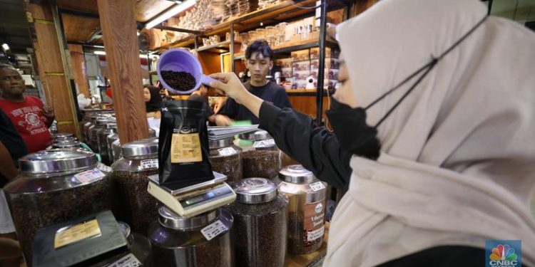Gelombang Cuaca Ekstrem Picu Lonjakan Harga Kopi, Permintaan Melambung