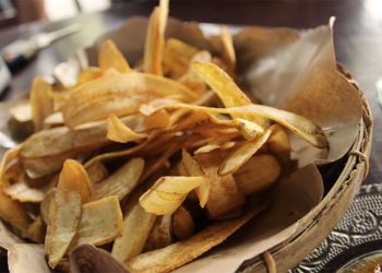 Kripik Pisang Buatan Sendiri: Manis dan Gurih, Mudah Dibuat di Rumah