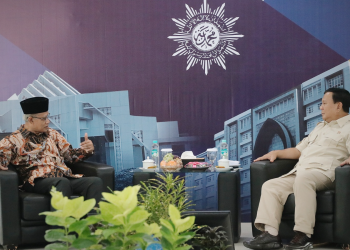 Ketua Umum PP Muhammadiyah Haedar Nashir dan Prabowo Subianto saat di UAD Yogyakarta beberapa waktu lalu