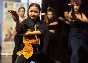 PSHW TM Madiun saat tampil di panggung internasional