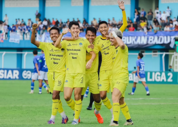 PSIM saat merayakan gol ke gawang Persiku