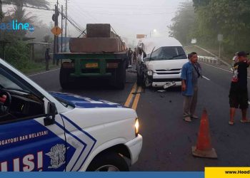 Polisi Sedang Mengamankan Lokasi Kecelakaan di Kulon Progo