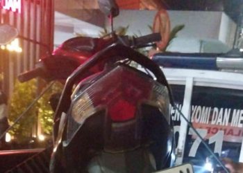 Polisi mengamankan kendaraan yang terlibat kecelakaan di Bantul