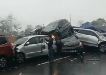 kecelakaan beruntun melibatkan sejumlah kendaraan terjadi di ruas Tol Cipularang KM 92 arah Jakarta