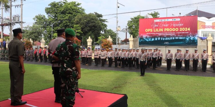 Polres Bantul melaksanakan Apel Gelar Pasukan Operasi Lilin Progo 2024 di halaman Mapolres Bantul