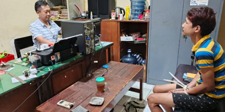 Polsek Jetis mengamankan pelaku pencurian motor di Parkiran Warmindo BJ Plat