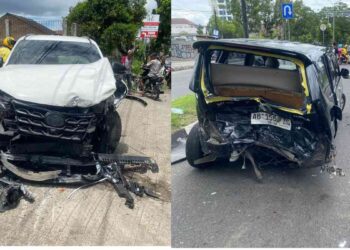 2 Mobil Terlibat Kecelakaan di Jl Brawijaya Bantul depan Parkiran Alma Ata