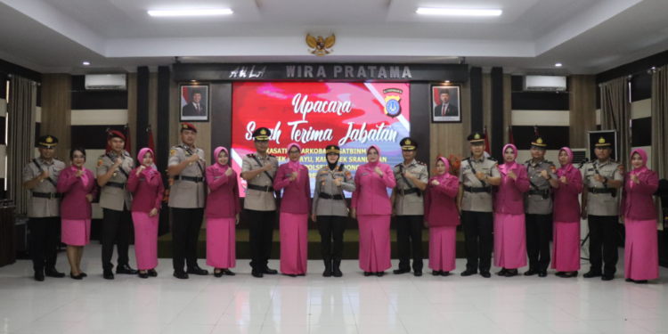 Kapolres Bantul pimpin Serah terima Jabatan di lingkungan polres bantul