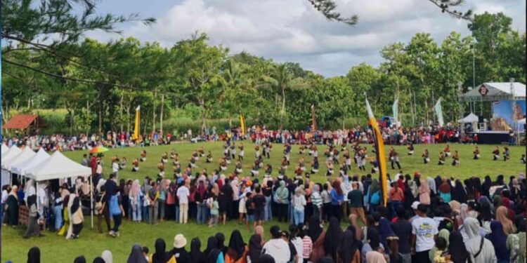 Kemeriahan HUT Ke-27 SMAN 1 Dlingo