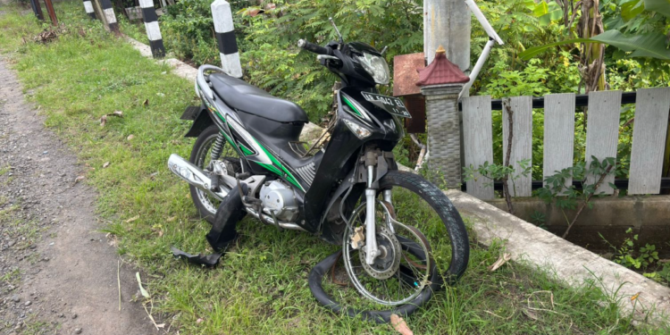 Kondisi kendaraan pasca kecelakaan di sentolo Kulon Progo