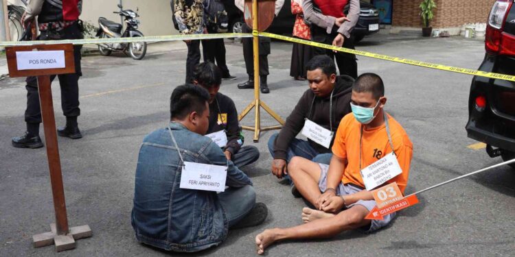 Polres Bantul menggelar rekonstruksi kasus penganiayaan oleh suami terhadap istrinya sendiri hingga meninggal dunia